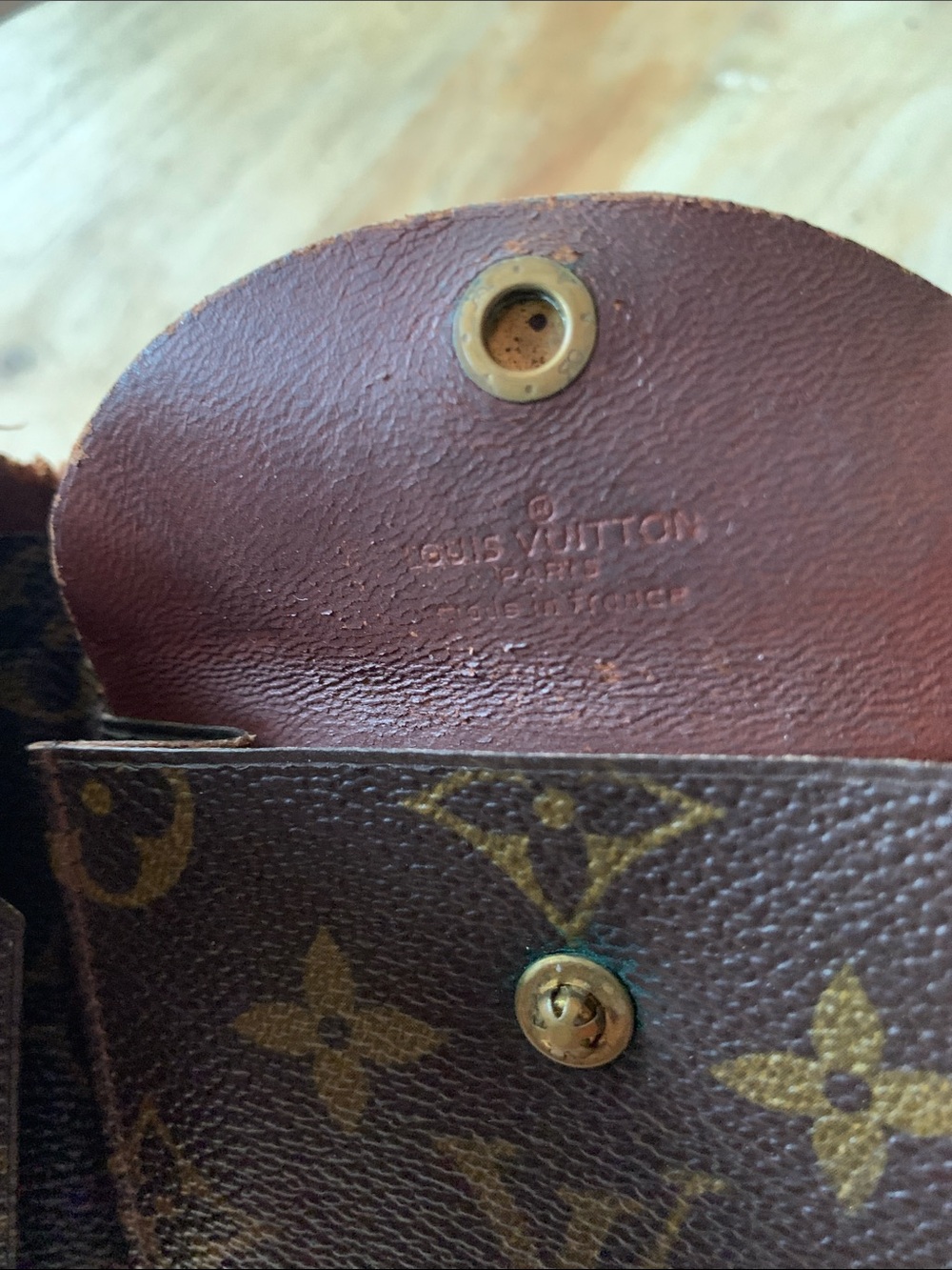 LOUIS VUITTON Vintage Monogram Canvas Bi-Fold Wallet - 1987 - Picture 7 of 11